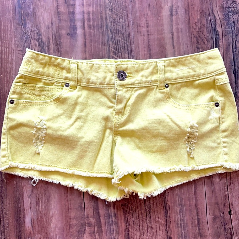 Bongo Lime Green Short Shorts Sz. 9